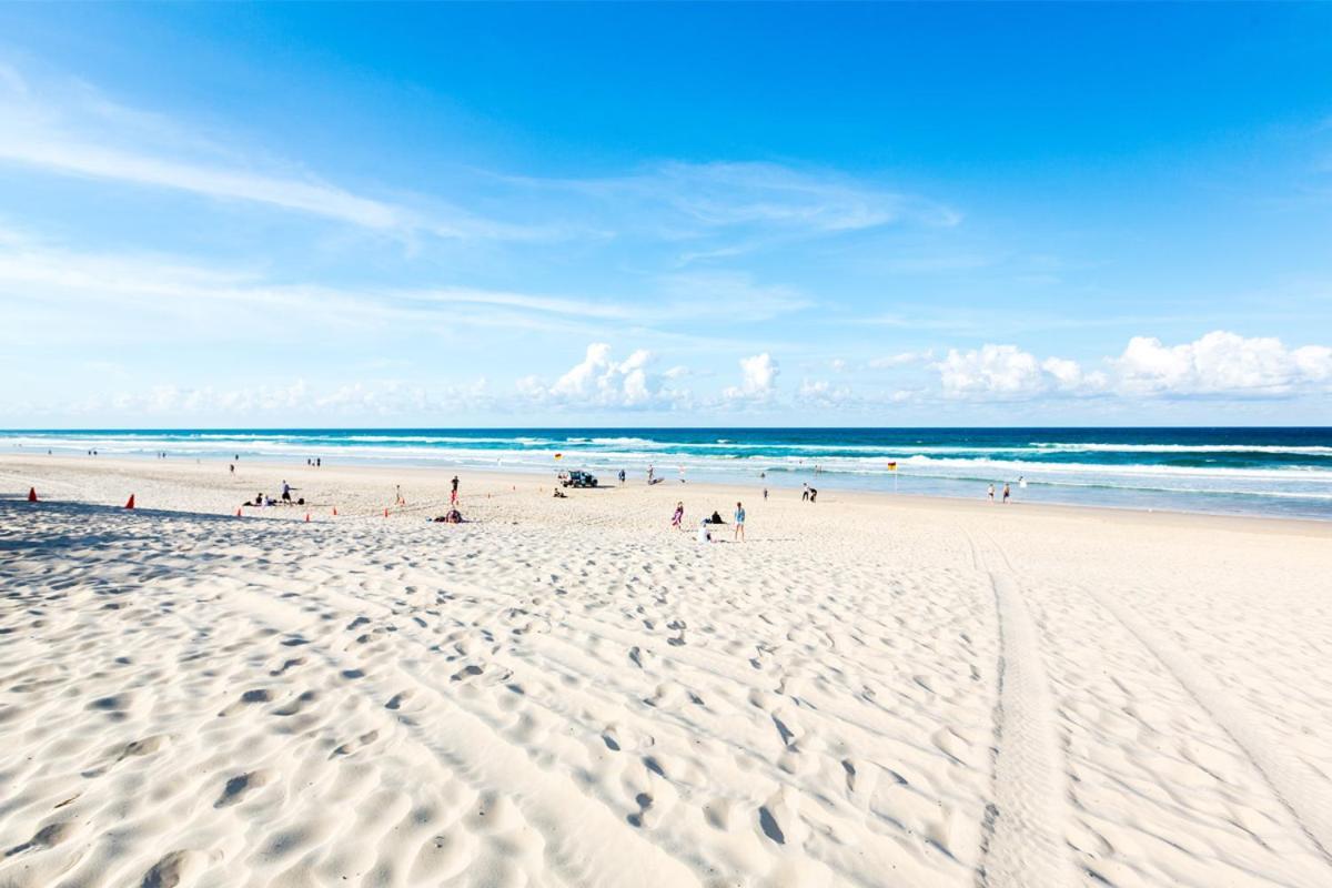 Air On Broadbeach Голд-Кост Экстерьер фото