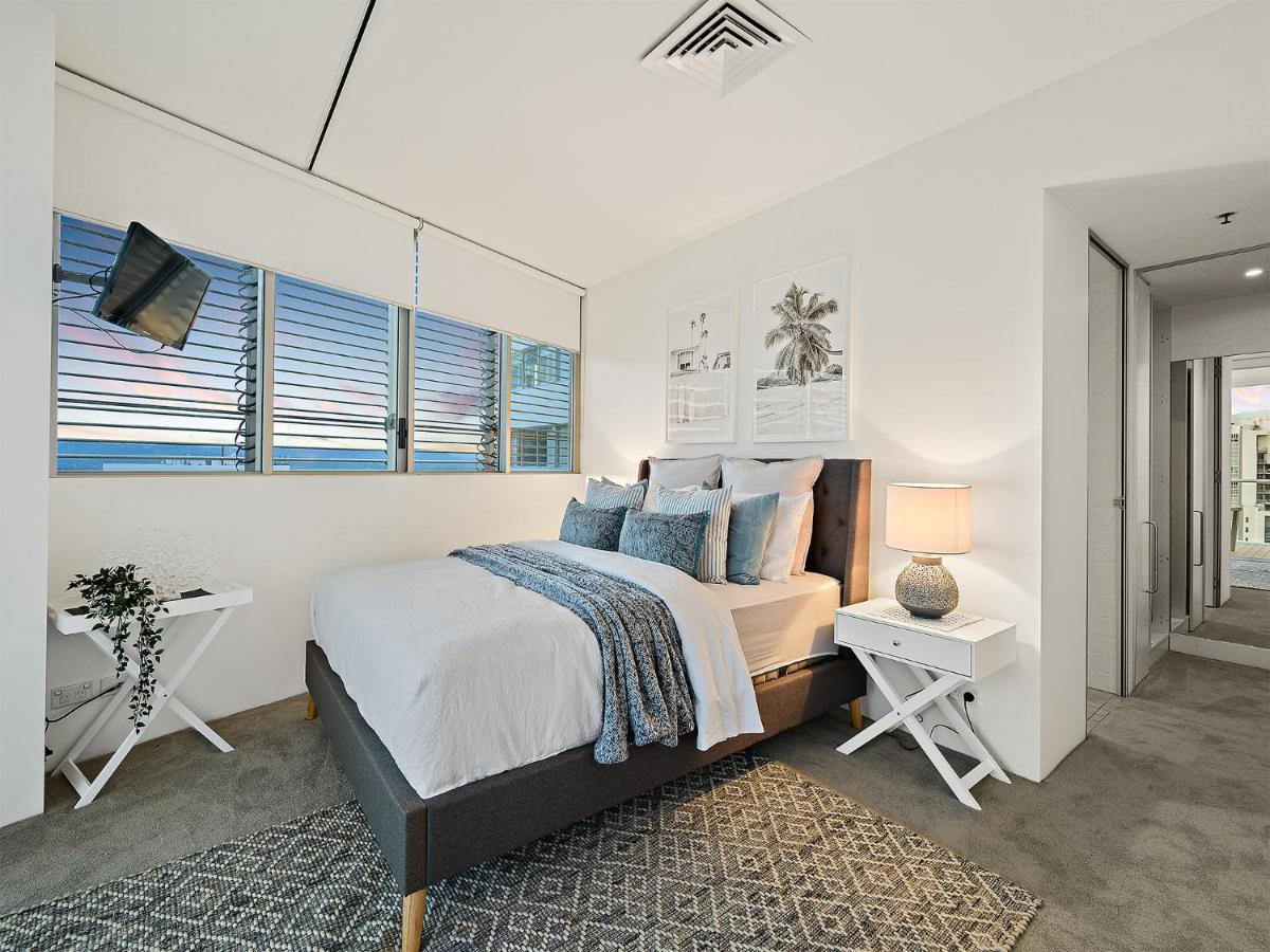 Air On Broadbeach Голд-Кост Экстерьер фото